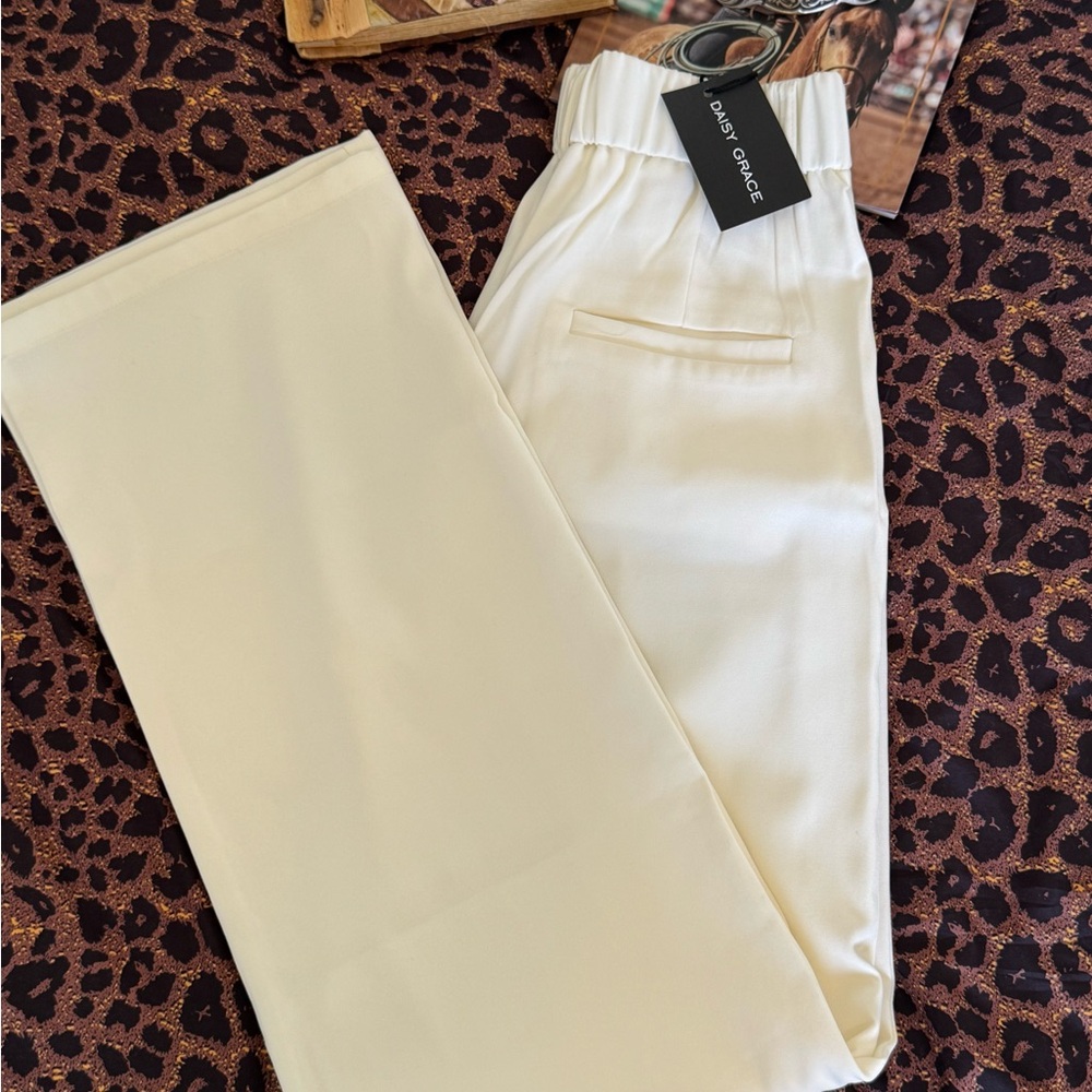 Daisy Grace Cream Wide-Leg Trousers